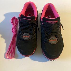 Worn once. They hurt my feet because I have wide feet and these are not WW